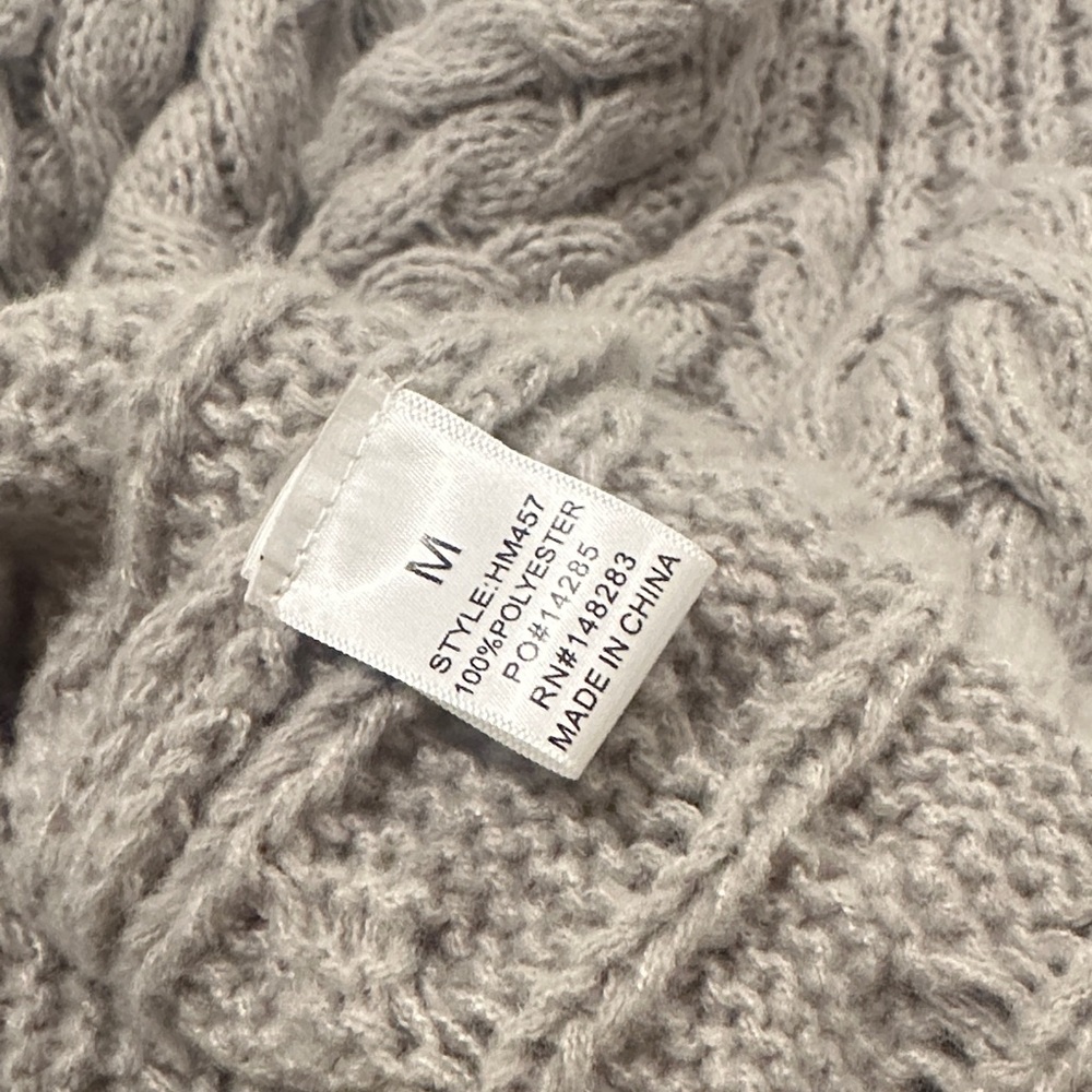 Gray Cable Knit Sweater - Picture 4 of 4